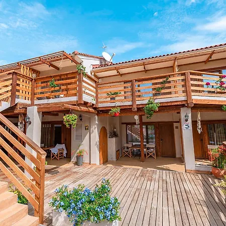 ホテル Ekati Mare 4*